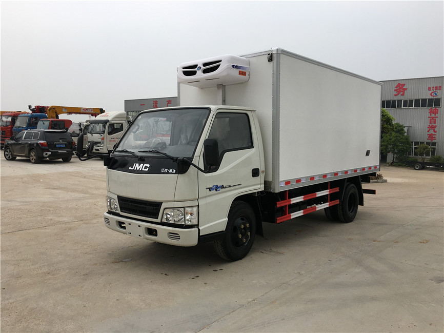 江鈴新順達(dá) 4.2米冷藏車(chē)