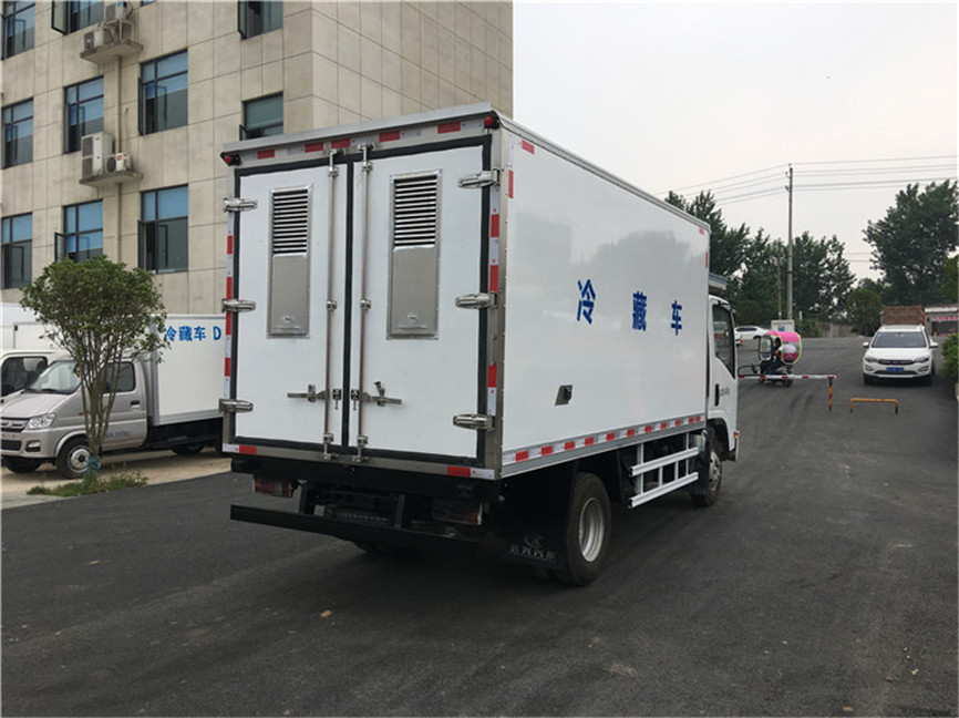 慶鈴五十鈴KV600 4.2米冷藏車